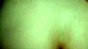 wife bent over for bareback cum on back 😏