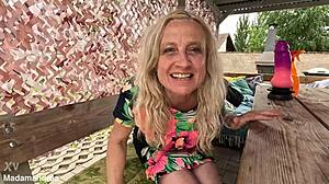 I love these hot summer days, grabbing my favorite latex dildo to stretch my prolapse pussy wide.