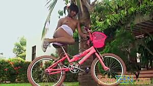 Tobie Teen 18+ Horny Slut Fingering And Sucking Natural Tits Pussy In Outdoor Garden Amateur Scene