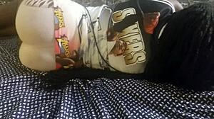 Want to see this teen's ass farting?