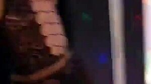 Morena Dançando Sensual