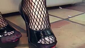 Annette Schwarz's Blonde Babe Pussy Is Shaved And Licked With Intense Feelings