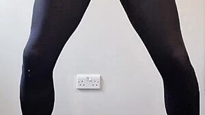 Big Tranny Cock Cumming In Panyhose