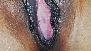 dejando la panochita de mi flaquita bien reluciente