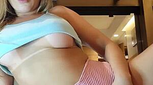 Ursinho tarado can't resist licking my squirting pussy when I'm pelada with toys in full video!