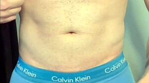 Вау, эксклюзивное видео с дрочкой огромного члена для подписчиков!