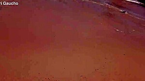 Пара Юри и Гаучо на нудистском пляже, горячая жена выставляет всё, мужики в экстазе 😍