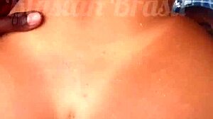 gostosa asiática fodendo na piscina da pousada liberal com negão pirocudo no pelo - glory hole 😘