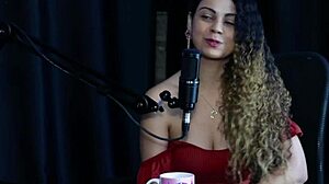 Come�ou Pra Deixar De Ser Clt N�o Faz Hard � H�tero Mas Grava Com Mulheres E � Acompanhante - Charllottye Sheer Red