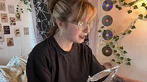 handcuffs and hardcore sex with my girlfriend 😈