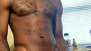 Big Dick Pornstar Vonni Wakes Up With Her Massive Cock