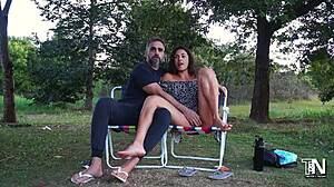 curvy black amateur babe with hairy beaver reaches orgasm in homemade couple session