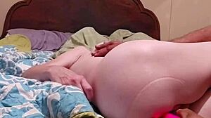 Bouncing her tits n toy fucking her ass and pussy