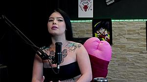 Kalyca's Blowjob Fetish Explodes With 24cm Cock!