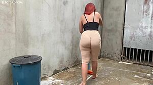Contratei Essa Empregada E Olha A Roupa Que Ela Veio, Fiquei Louco De Tesão Que Bunda Grande 😍