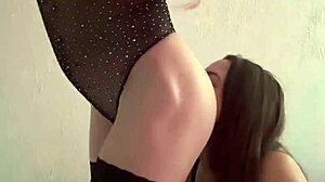 i'm rimming hot juicy ass in bathroom