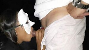 This ebony whore offers anal for 40 reais with cum inside