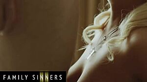 Busty Milf Plays Wet Pussy, Waiting for Fuck!