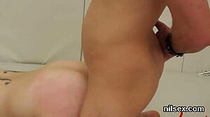 Neobvyklá mačička zažíva brutálne emócie v riti azylu.