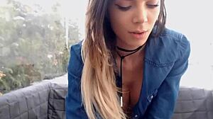 i hot girl having fun on webcam with big tits