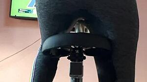 i didnt interrupt workout and peed gym pants