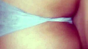 Mamita pone musica relajante para dormir y yo la despierto con la pija adentro y la lleno de leche al final