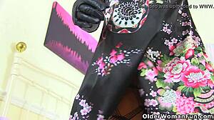 I expose myself as English milf Lelani in long boots and gloves with ass dildo.