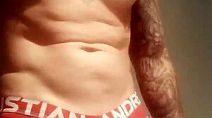 exhibitionist flashing in public shower