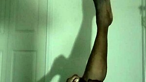 i'm blogging who wants to try my exercise routine for free privately with restrictions