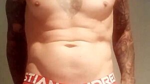 exhibitionist flashing in public shower