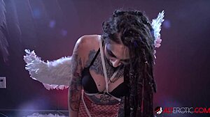 Sully savage rides tremor during interview