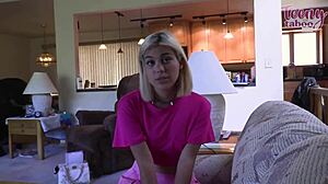 مربية أطفال فاحشة ليليث ترضي رئيسها سيث