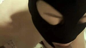 मास्क्ड पोर्न