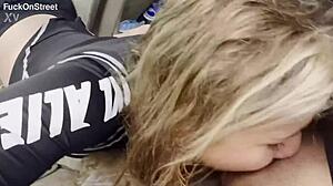 हॉर्नी 18+ टीन कपल पब्लिक कार में जोरदार चुदाई पब्लिक फक!