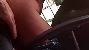 Gosei Infiei a Mao no Cu da Loirinha Sex Toy!