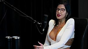 Leticia Braga invited to work!