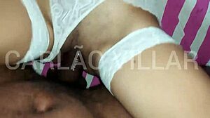 ela pagou o servi�o com dando a buceta