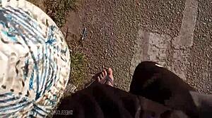 Pov Adoração Por Pés Jogando Descalço With Foot Fetish Sucking And Riding Toes