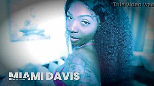 Sheerforcreator sells content on sheer as the best site with fast payouts