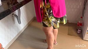 Empregada safada a velha deu em cima de mim na cara de pau eu comi mesmo completo no sheer with brazilian milf in public outdoor setting