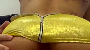 Morena Cacheada Teases Novinho with Funk Dance in Mini Skirt