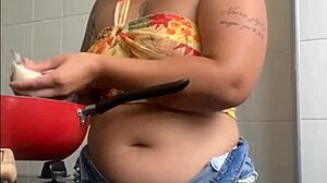 I'm on live and opened my zipper to show how much I want to give it away