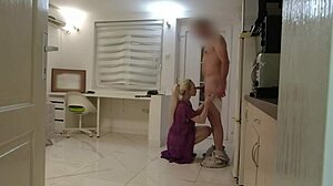 cute delivery guy returns for blowjob reward