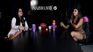 hey, tamanho não é documento shared about her exhibitionism life and favorite spots to hook up - casal fada prazeres sheer red halloween 😏🔥