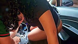 sucking in the car on medellin streets milf deisyyeraldine swallows uber driver cum blowjob for taxi driver on road