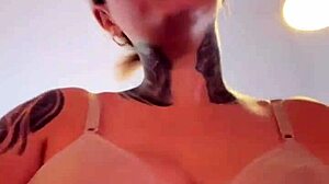 Influencer Famosa Trains in Sports Bra at Gym While Guys Stare at Her Wet Legs and Soaked Pussy