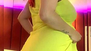 Madura bbw in kitchen shows big ass and tits. Homemade wife gets licked by mature amateur.