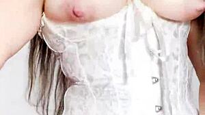 Madrastra anal muy puta se masturba con su hijastro mientras su marido trabaja le encanta el sexo virtual es una hermosa zorra latina desi sex xxx usa american united states