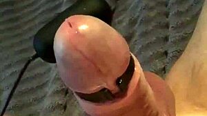 Handless cumshot hits with toys and vibrator in intense session