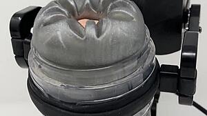 Sex toy demonstration with Rubjoy robot!